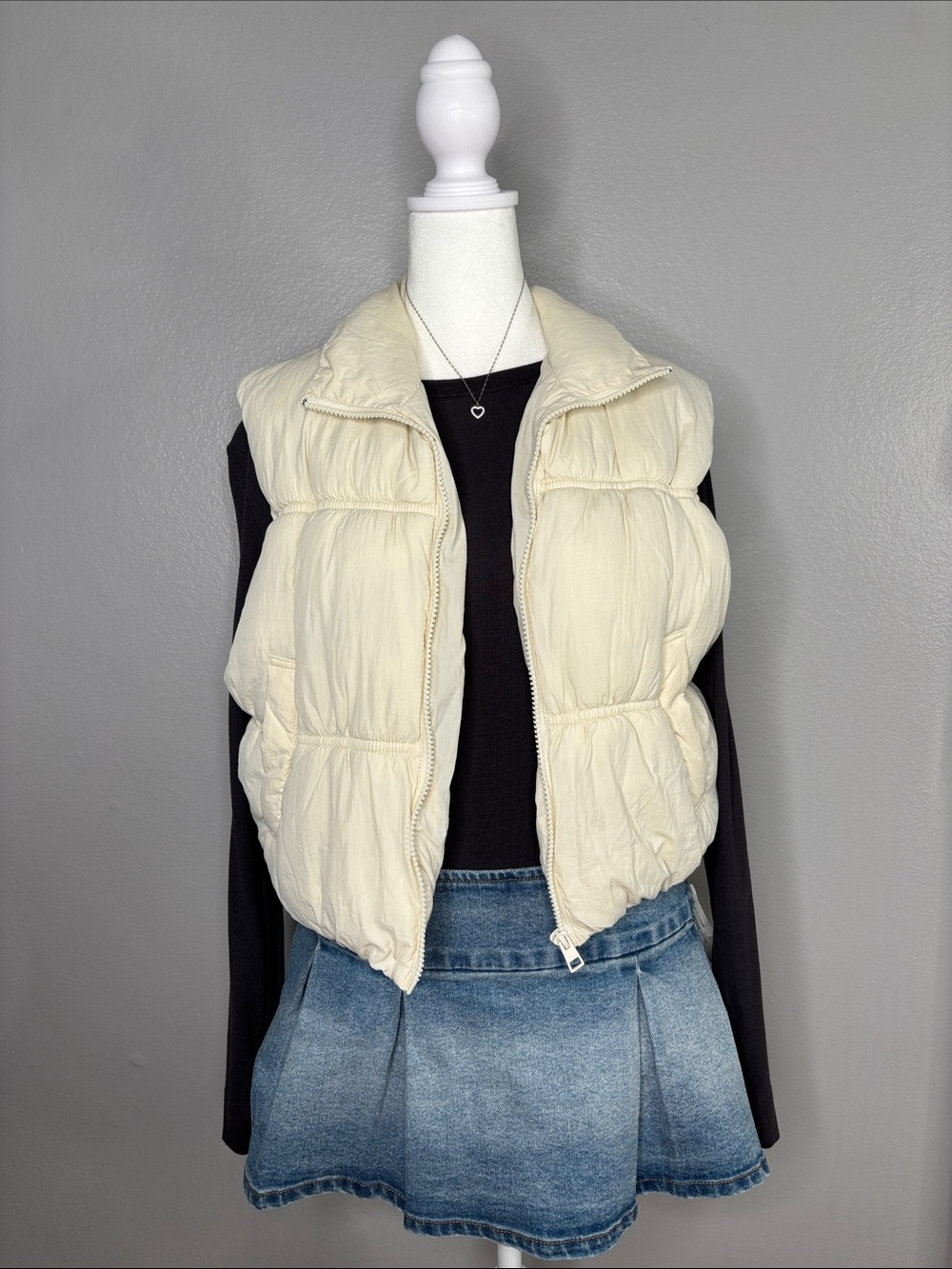 Cream Puffer Vest - Women's Lightweight Quilted Vest